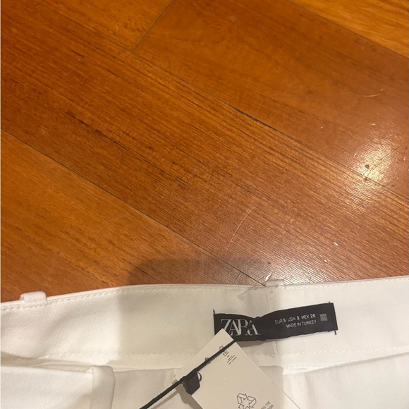 Zara - Picture 4 of 6